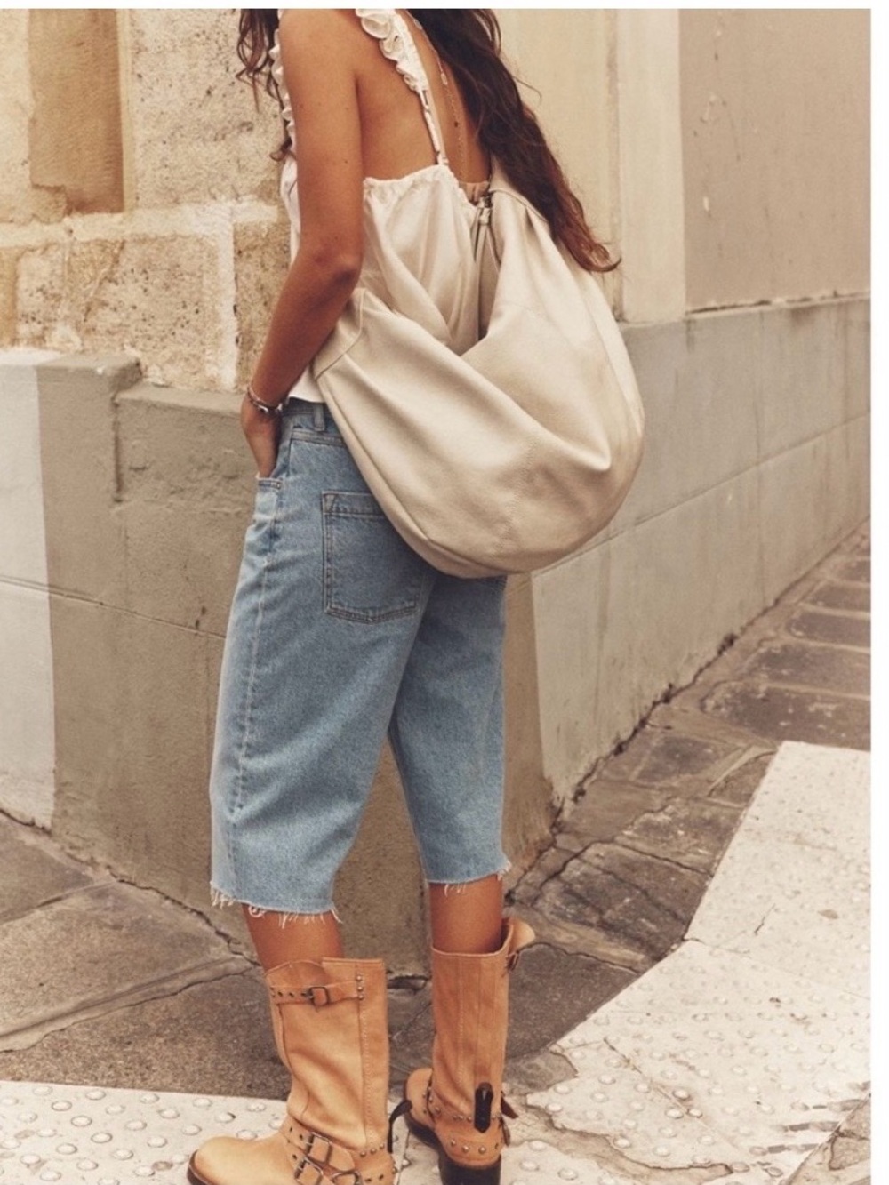 Women’s Light Blue High-Rise Cropped Jeans